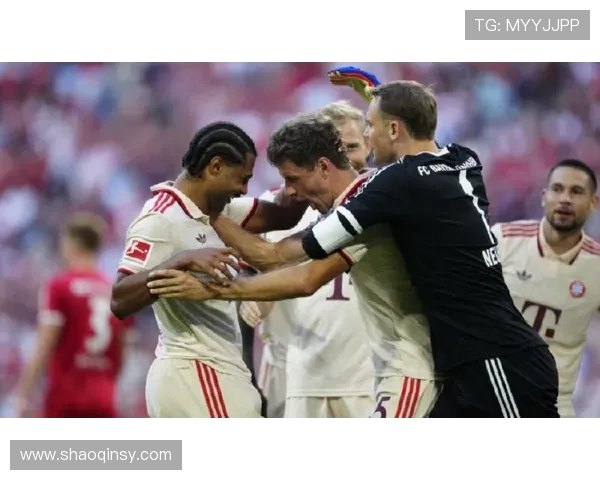 穆西亚拉深情送别穆勒:温哥华新章启,拜仁兄弟情永恒